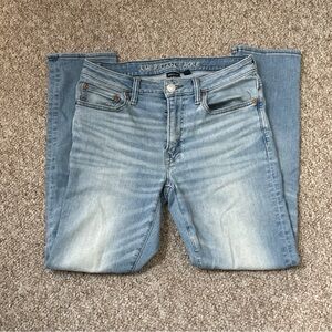 American Eagle Men’s Light Wash Slim Blue Jeans 31x29